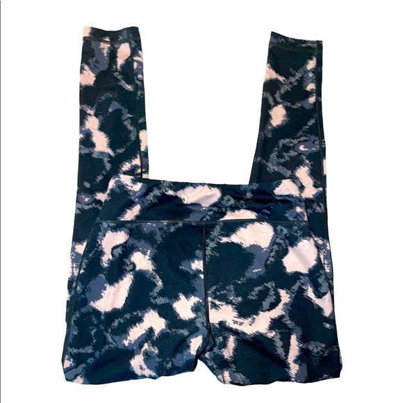 Reebok Leggings SOLD ON DIFFERENT APP - Picture 4 of 4